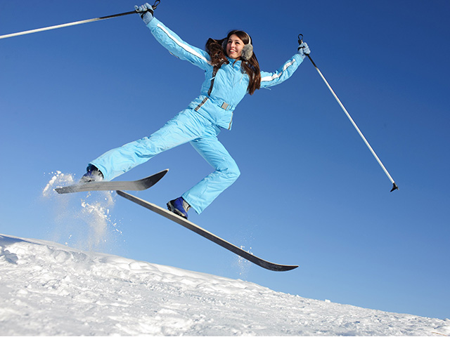 18 Ski Packing List Do’s and Don’ts