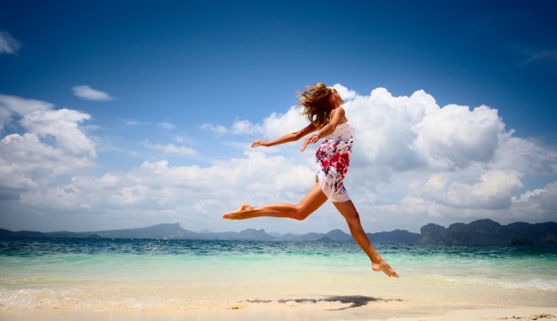 7 Examples of Convertible Clothing Items that are So Not Utilitarian