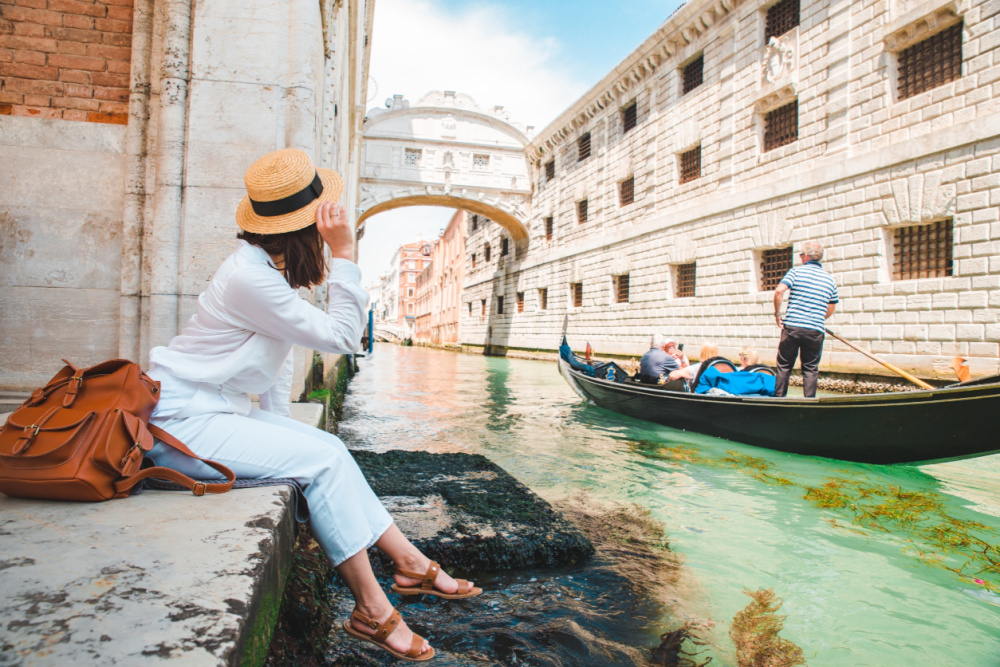 best-walking-shoes-for-italy