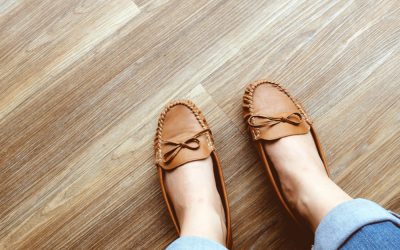 13 Best Wide Flats for Women That Are Perfect for Any Trip