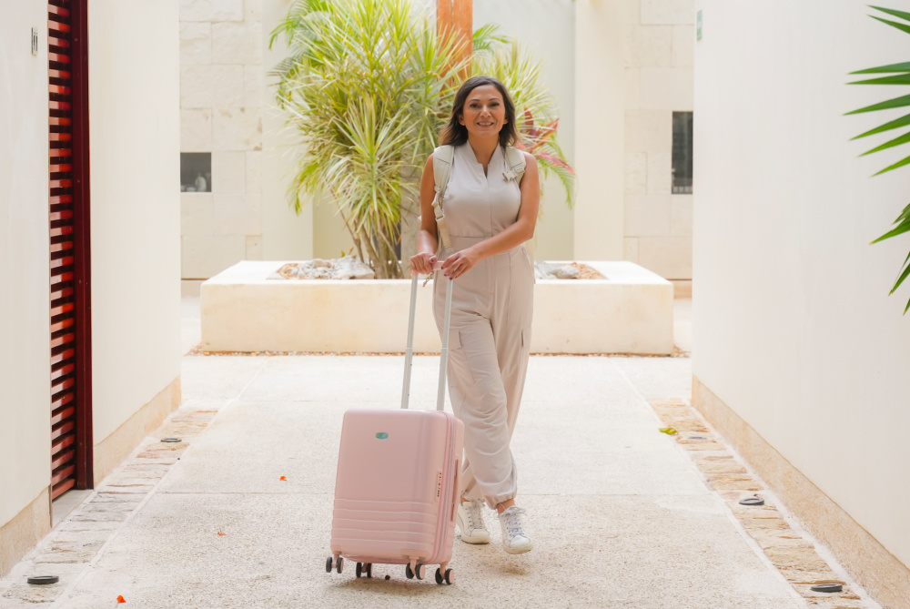 Travel-Tested: Bagsmart Getaway Suitcase Review
