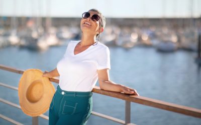 Best White T-Shirts for Travel: Stylish & Packable Picks for Women