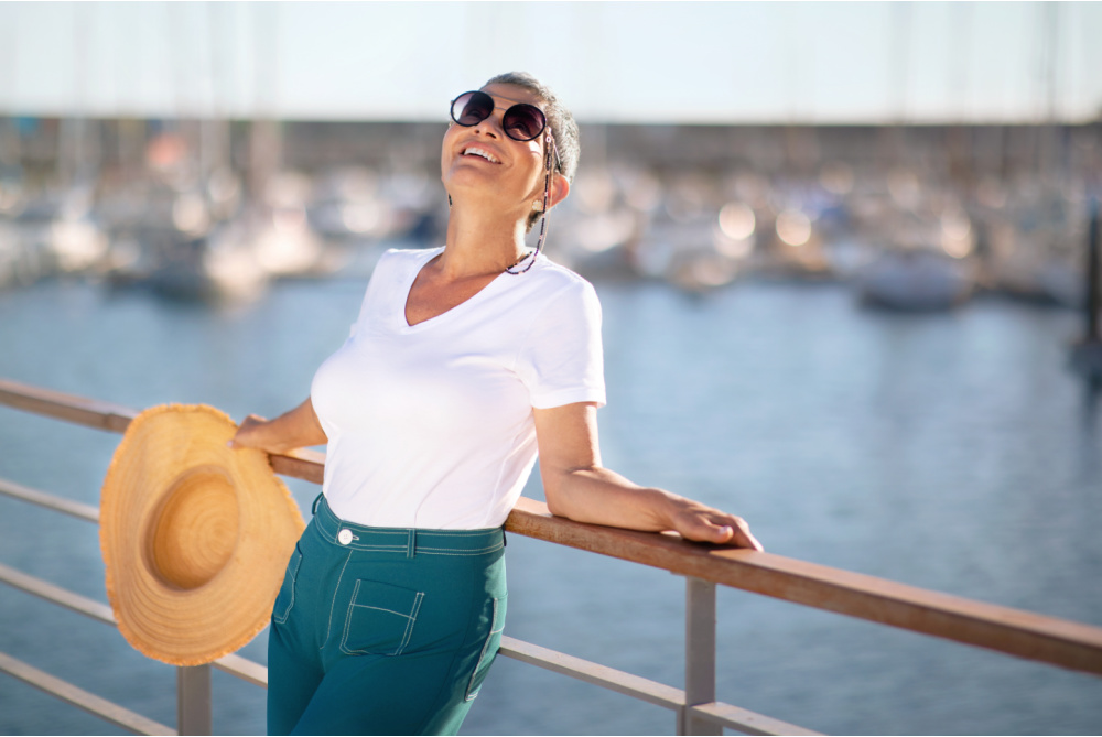 Best White T-Shirts for Travel: Stylish & Packable Picks for Women